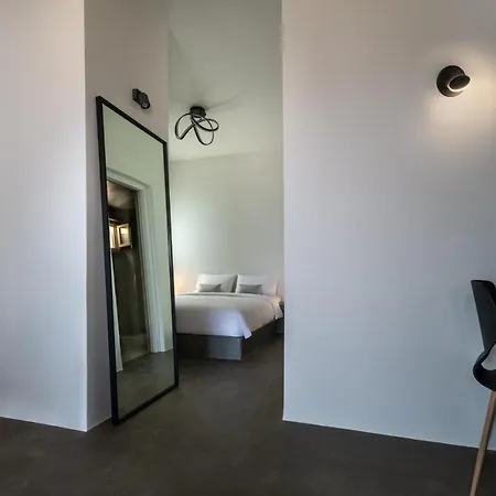 Colombos Beachfront Hotel 5*