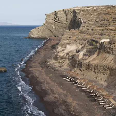 Colombos Beachfront Foinikia (Santorini)